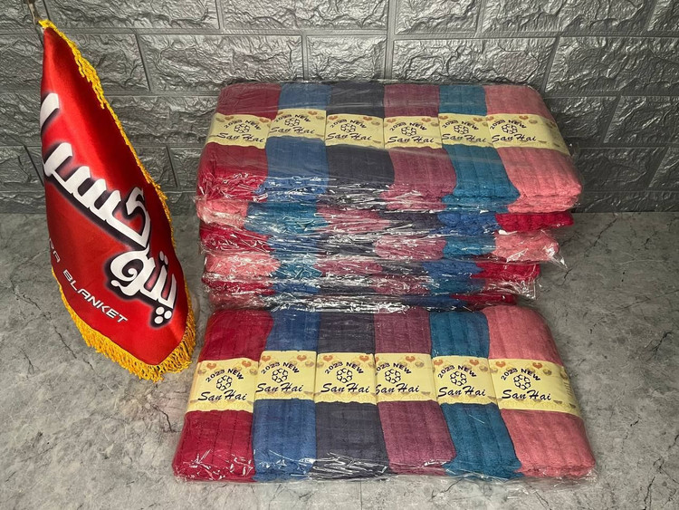 حوله دست و صورت پولیشی تکرنگ ۱۲ تایی